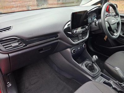 Used Ford Fiesta Trend 99 HP (72 kW) 2022 Red Hatchback