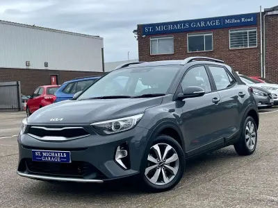 Used Kia Stonic 100 HP (73 kW) 2023 Grey SUV
