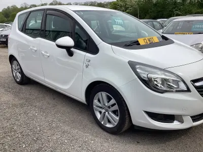 Used Vauxhall Meriva 2015 White MPV