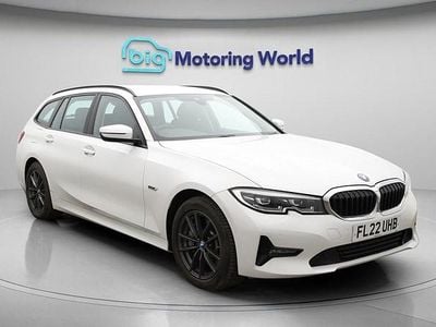 Used BMW 330e 292 HP (214 kW) 2022 White Estate