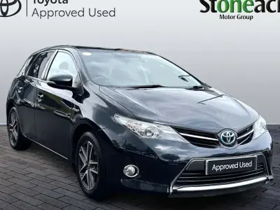 Used Toyota Auris Hybrid
