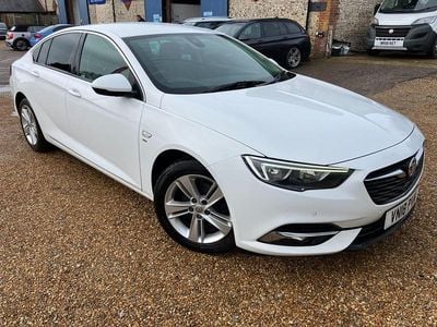 Used Vauxhall Insignia Family 2018 White Hatchback
