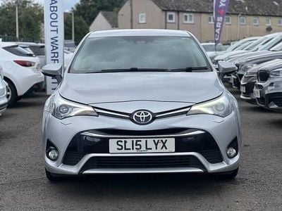 Used Toyota Avensis 141 HP (103 kW) 2015 Silver Sedan