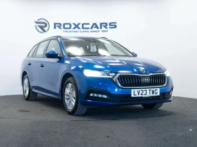 Used Skoda Octavia SE Technology 110 HP (80 kW) 2023 Blue Estate