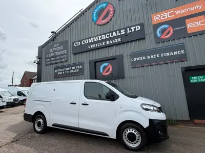 Used Vauxhall Vivaro 2022 White MPV