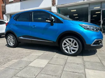 Used Renault Captur Dynamique 90 HP (66 kW) 2016 Blue SUV