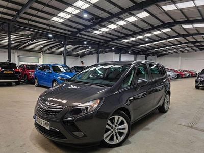 Used Vauxhall Zafira SRi 140 HP (102 kW) 2015 Grey MPV