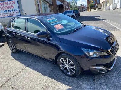Gebraucht Peugeot 308 Allure 120 PS (88 kW) 2017 Blau Kleinwagen