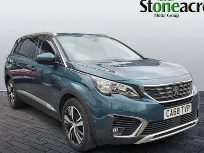 Used Peugeot 5008 Allure 131 HP (96 kW) 2019 Green SUV