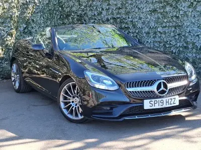 Käytetty Mercedes SLC180 AMG line 156 HP (114 kW) 2019 Musta Coupe - kaksiovinen