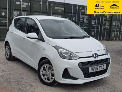 Used Hyundai i10 SE 87 HP (63 kW) 2019 White Hatchback