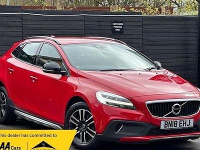 Used Volvo V40 CC Plus 120 HP (88 kW) 2018 Estate
