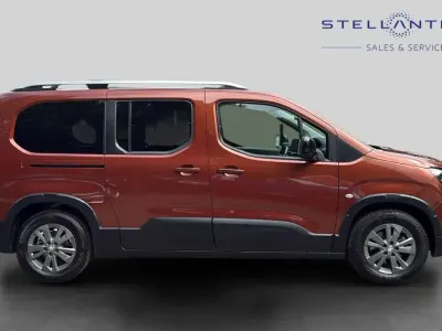 Used Peugeot e-Rifter Allure Premium 98 kW (134 HP) 2022 MPV