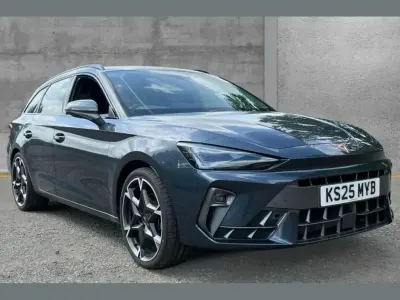 Usado Cupra Leon 147 CV (108 kW) 2025 Gris Familiar