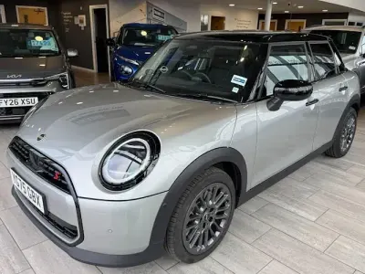 Used Mini Cooper Classic 150 kW (204 HP) 2026 Hatchback