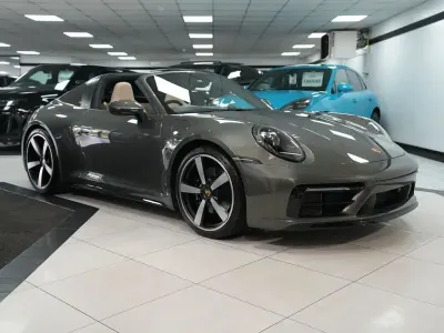 Used Porsche 992 450 HP (330 kW) 2024 Green Cabriolet