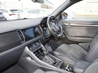 Used Skoda Kodiaq SportLine 150 HP (110 kW) 2023 Brilliant silver metallic SUV