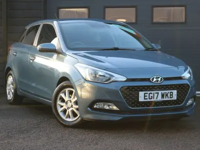 Used Hyundai i20 SE 100 HP (73 kW) 2017 Blue Hatchback