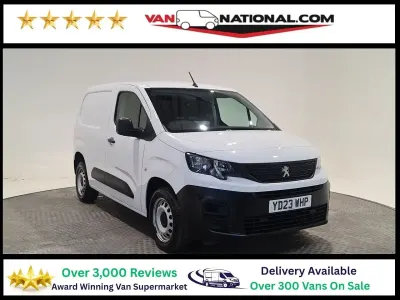 Second-hand Peugeot Partner Premium 100 CP (73 kW) 2023 Alb Monovolum