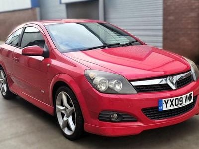 Used Vauxhall Astra Sport 120 HP (88 kW) 2009 Red Hatchback