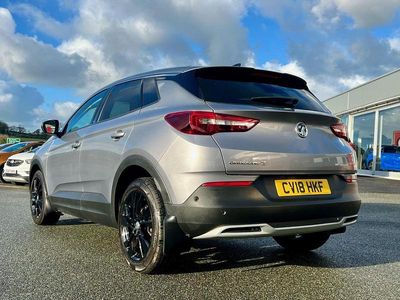 Used Vauxhall Grandland X Sport 118 HP (86 kW) 2018 Grey SUV