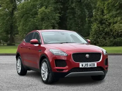 Used Jaguar E-Pace SE 180 HP (132 kW) 2019 Red SUV
