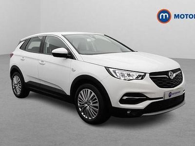 Used Vauxhall Grandland X Business Edition 131 HP (96 kW) 2021 White SUV
