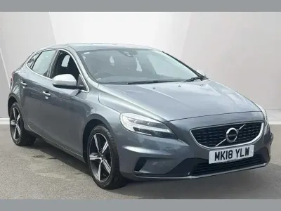 Used Volvo V40 R-Design 120 HP (88 kW) 2018 Grey Hatchback