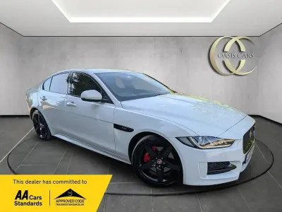 Used Jaguar XE R-Sport 200 HP (147 kW) 2018 White Sedan