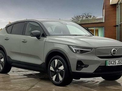 Green New 2025 Volvo EC40 Plus SUV | £32,495 (Fair price)
