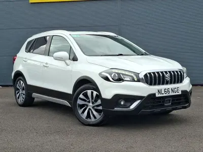 Used Suzuki SX4 SZ5 140 HP (102 kW) 2016 White Hatchback