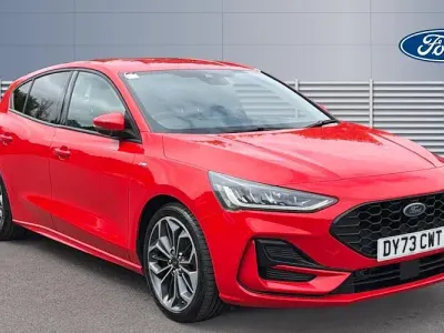 Used Ford Focus ST-Line X 155 HP (114 kW) 2023 Red Hatchback
