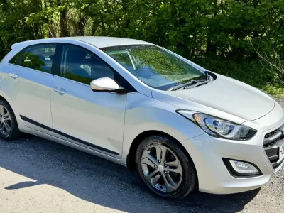 Usado Hyundai i30 SE 2016 Plateado Utilitario