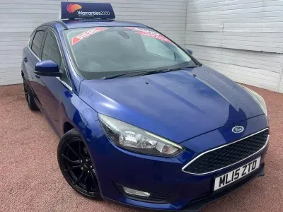 Used Ford Focus Zetec 120 HP (88 kW) 2015 Blue Hatchback