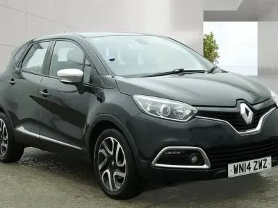 Usado Renault Captur Dynamique 90 HP (66 kW) 2014 Preto SUV