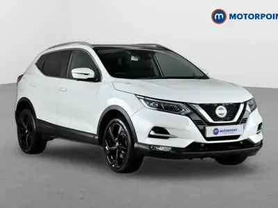 Used Nissan Qashqai Tekna 2018 White SUV