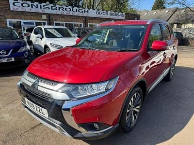 Used Mitsubishi Outlander 150 HP (110 kW) 2019 Red SUV