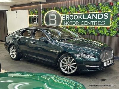 Usado Jaguar XJ Luxury 300 HP (220 kW) 2017 Verde Sedan
