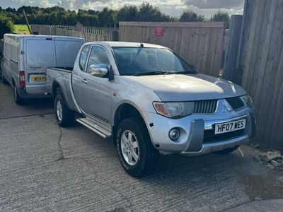 Mitsubishi L200