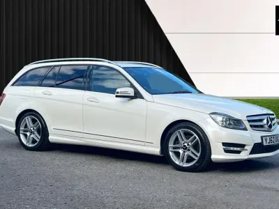 Used Mercedes C200 AMG 2023 White