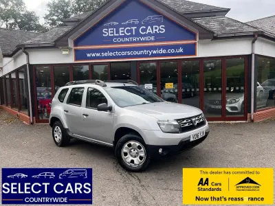 Used Dacia Duster Ambiance 110 HP (80 kW) 2016 Silver SUV