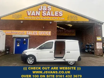 Used VW Caddy 102 HP (75 kW) 2021 White MPV