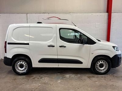 White Used 2020 Citroën Berlingo MPV | £6,250 (Fair price)