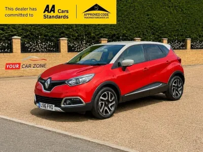 Usado Renault Captur Signature 90 CV (66 kW) 2016 Rojo SUV