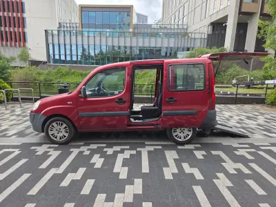 Usado Fiat Doblò Active 2009 Rojo Monovolumen