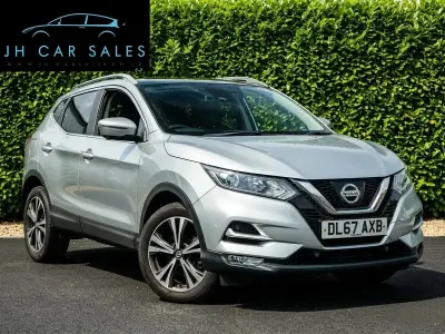 Begagnad Nissan Qashqai N-Connecta 2017 Silver SUV