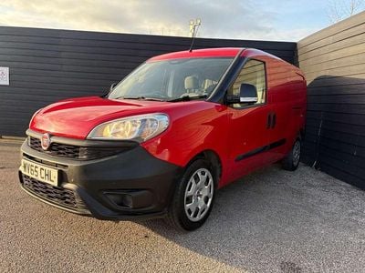 Used Fiat Doblò 2015 Red MPV
