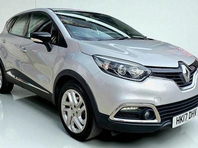 Used Renault Captur Dynamique 120 HP (88 kW) 2017 Silver SUV