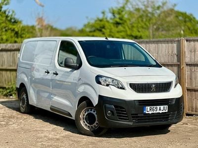 White Used 2019 Peugeot Expert Van | £5,495 (Good price)