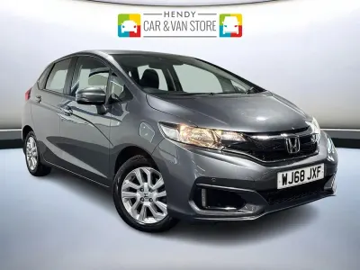 Used Honda Jazz SE 102 HP (75 kW) 2018 Shining grey Hatchback